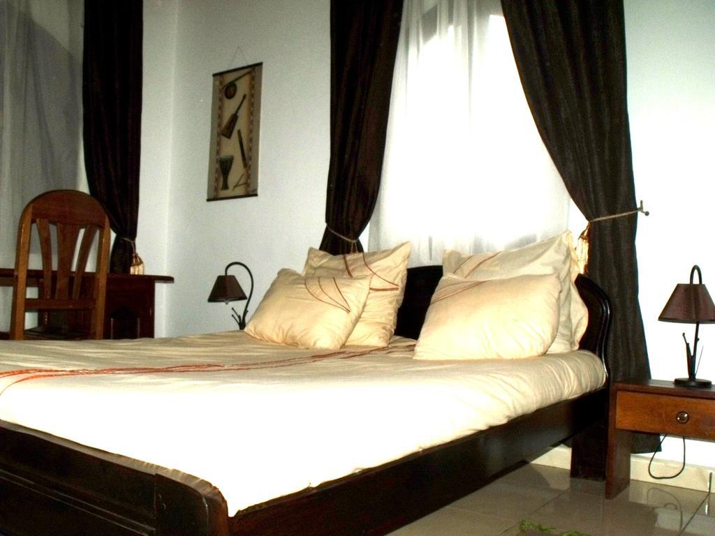 Iarimbato Hotel Antananarivo Room photo